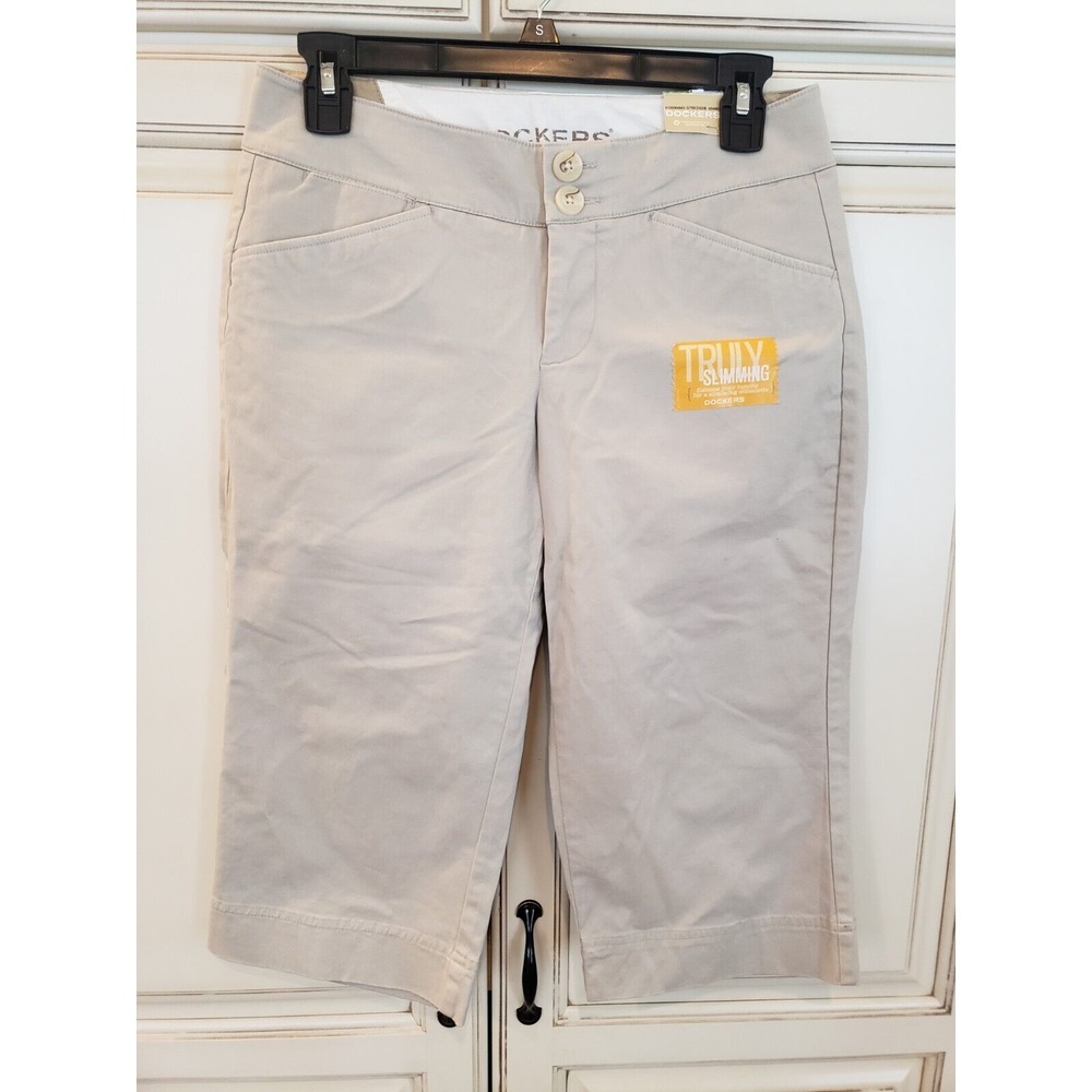 Dockers Truly Slimming Capri Pants 4p Khaki Crop Pants